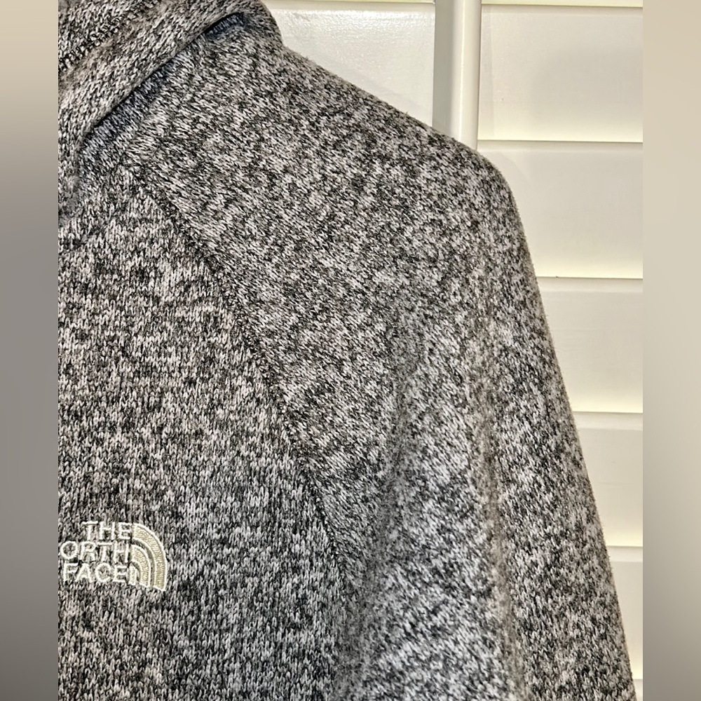 The Northface TKA Glacier Halfzip Hoodie